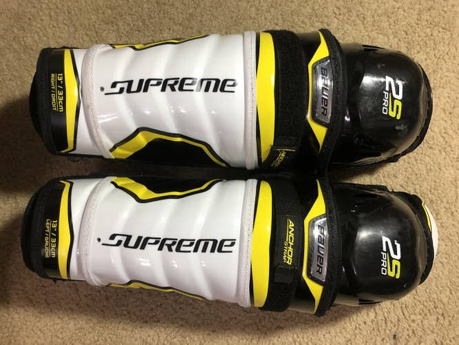 Junior Bauer Supreme 2S Pro Shin Pads
