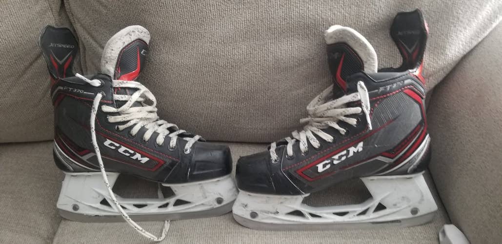Senior Used CCM JetSpeed FT370 Hockey Skates Regular Width Size 7