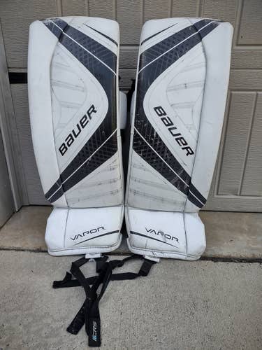 White Used Junior Bauer Vapor X700 Goalie Leg Pads (Large)
