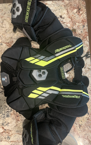 Intermediate Used Large Vaughn Velocity VE8 Int Goalie Chest Protector