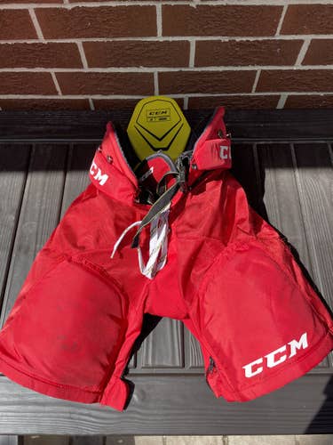 Red Junior Used Medium CCM Tacks 9060 Hockey Pants