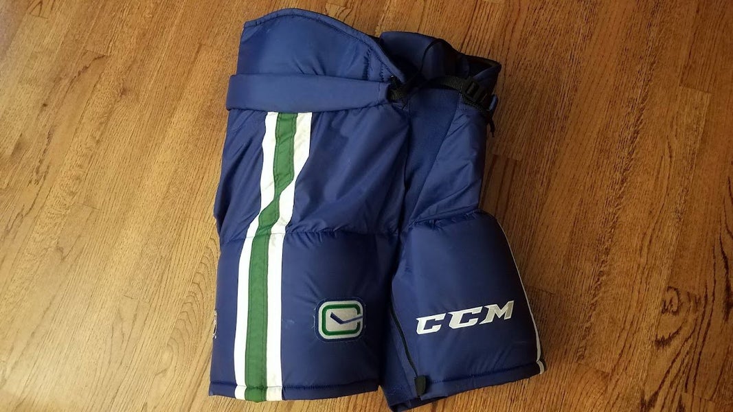 Vancouver Canucks new Large CCM HP70 Hockey Pants
