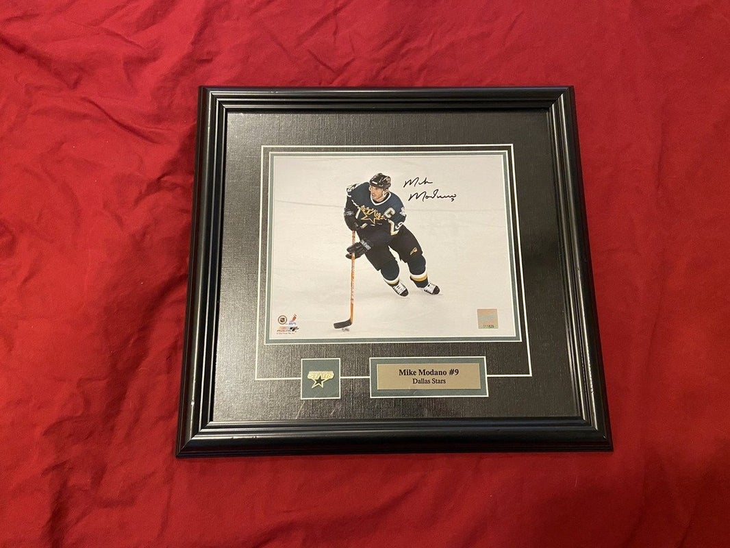 NHL Mike Modano Dallas * Stars Signed / Autographed & Framed by Frameworth