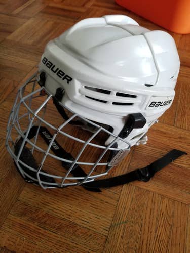 Used Youth Bauer Prodigy Helmet