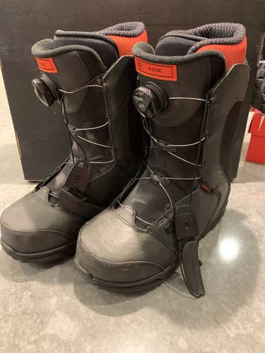 Size 8.0 Ride Rook Snowboard Boots