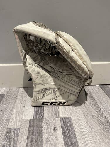 CCM P2.9 Glove