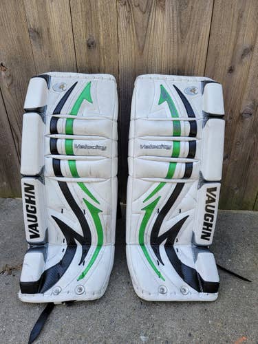 White Used Junior 26" + 1" Vaughn Velocity V4 Goalie Leg Pads