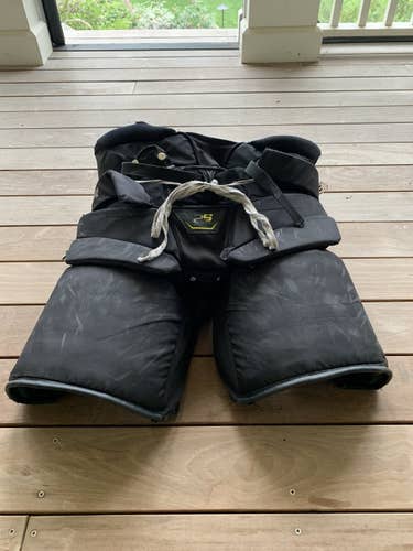 Black Senior XL Bauer Supreme 2S Pro Hockey Goalie Pants