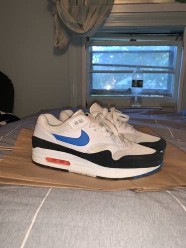 Nike air max one sz9