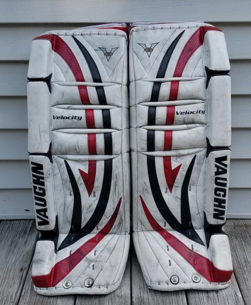 White/Red Used Intermediate 28"+1" Vaughn Velocity V5 Goalie Leg Pads