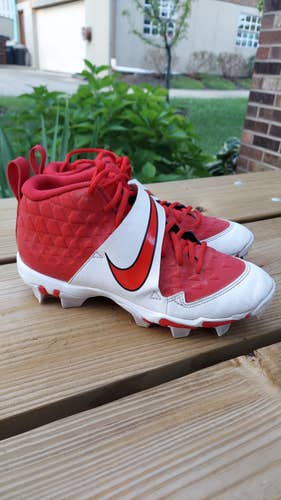 Red Used Adult Men's Size 7.5 (Women's 8.5) Molded Cleats Nike High Top