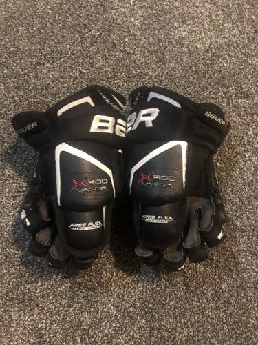 Black Used Junior Bauer Vapor X900 Gloves 11"