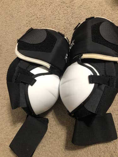 Reebok goalie knee guards