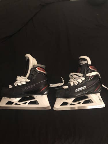 NEW Bauer Vapor X700 Vertex Edge Size 13 Youth