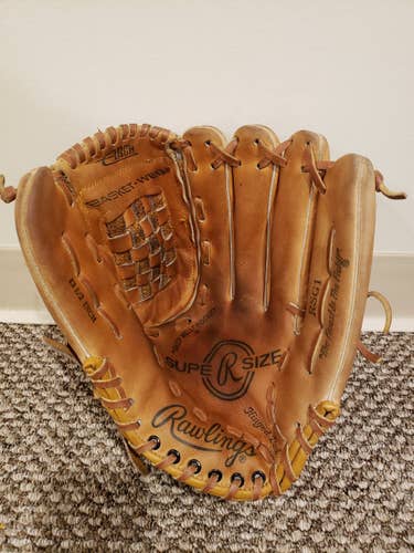 Brown Used Adult Rawlings Right Hand Throw Outfield RSG1 Softball Glove 13.5"