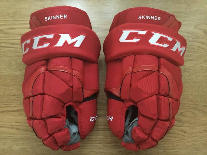 New CCM HG12 Gloves 14"
