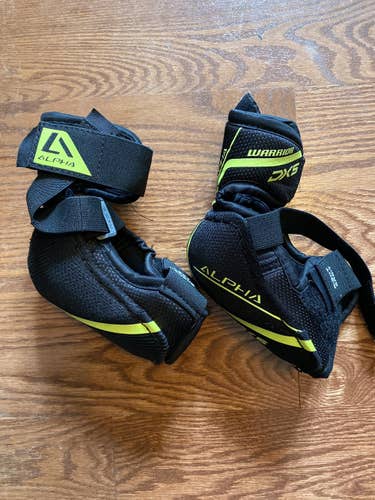 Warrior Alpha DX5 Elbow Pads - Jr Small Used