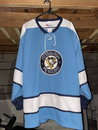 Vintage Pittsburgh Penguins NHL Hockey Jersey Size 52