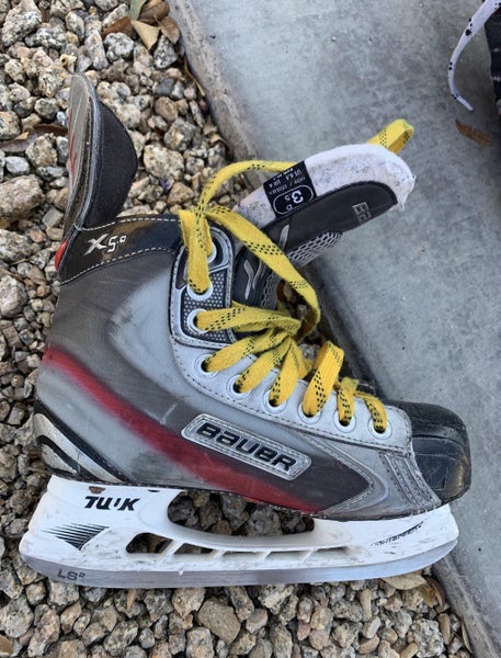 Junior Bauer Size 3.5 Vapor X5.0 Hockey Skates