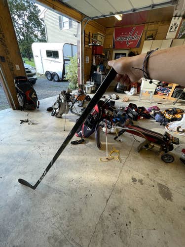 Right Handed Ribcore 65K Hockey Stick