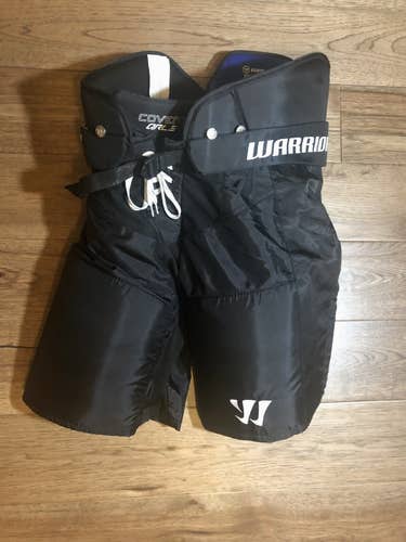 Black Senior Small Warrior  Covert QRL3 Hockey Pants