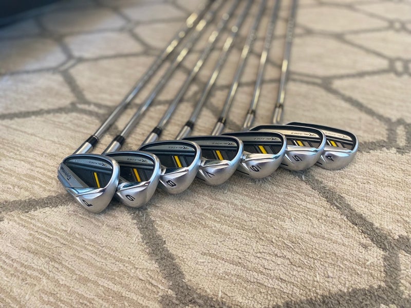 Used Men's TaylorMade Right Handed Rocketbladez (Rbladez) 4-PW Iron Set Steel Shaft S Flex