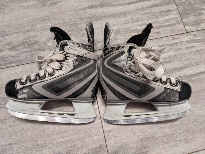 Youth Used CCM Vector 02 Hockey Skates Regular Width Size 11