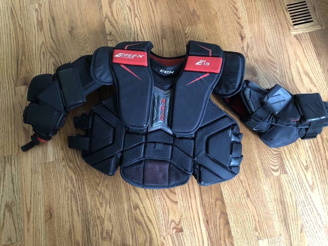 Used Small/Medium CCM  Extreme Flex Shield E1.9 Goalie Chest Protector