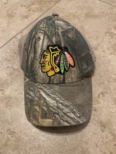 Chicago Blackhawks Camouflage One Size Fits All SnapBack Cap