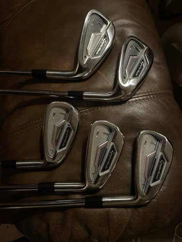 Used Right Handed Stiff Flex Steel Shaft RSi 2 Iron Set