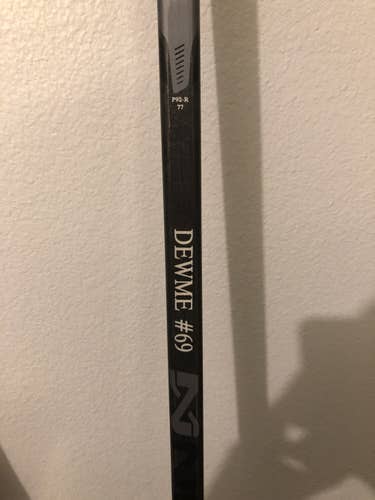 Bauer Nexus 8000 Custom Stick