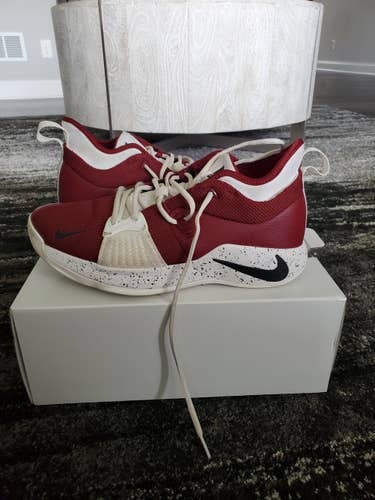 Used Men's Size 9.5 (Women's 10.5) Nike Shoes