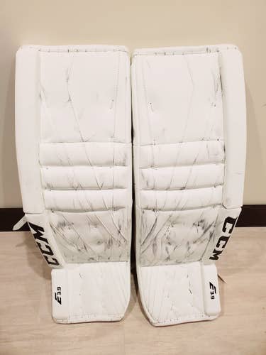 White 35"+2 CCM 3.9 Goalie Leg Pads