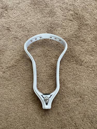 White New Maverik Kinetik Head