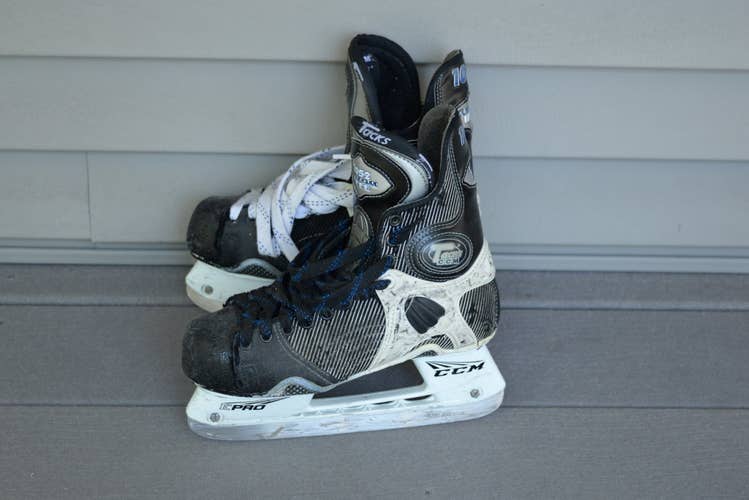 Senior Used CCM Tacks 1052 Hockey Skates Regular Width Size 7