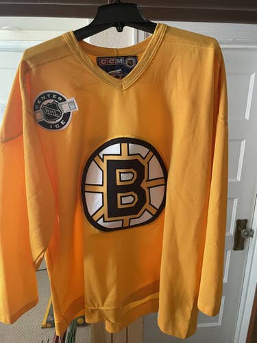 Boston Bruins Adult XL CCM Practice Jersey