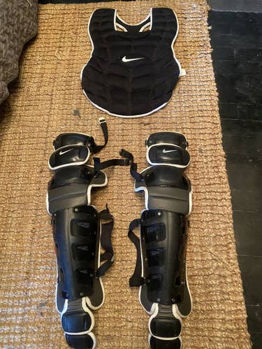 Adult Nike Pro Catcher's Set