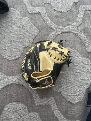 NWOT Catcher's CM3000SBT 33.5" Baseball Glove