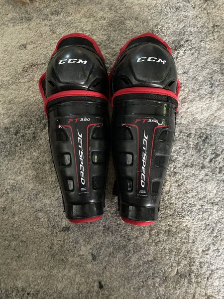 Youth CCM JetSpeed FT350 Shin Pads
