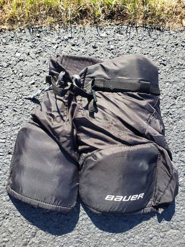 Black Junior Used Small Bauer Nexus 400 Hockey Pants