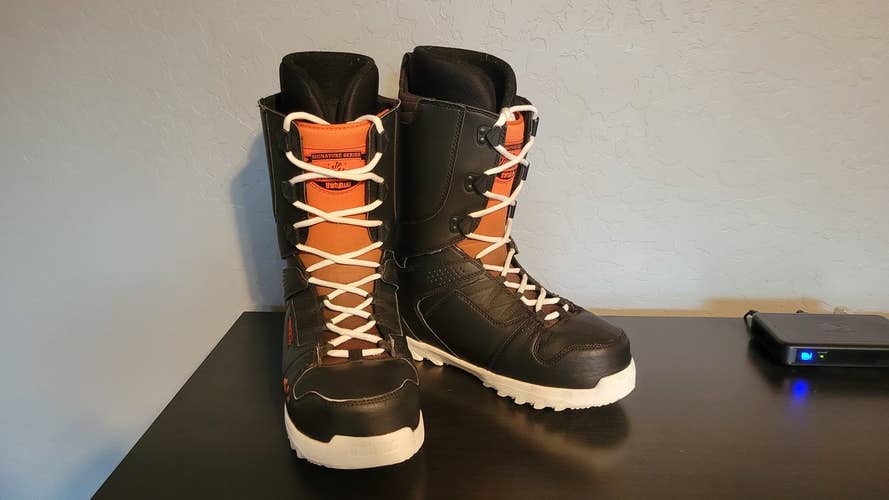 Used Men's Size 10 (Women's 11) Thirty Two Snowboard Boots Freestyle