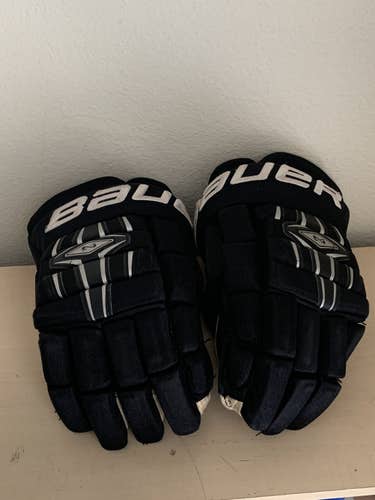 Used Black Bauer 15"  Nexus 800 Gloves