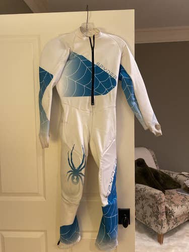 Kids Used  Spyder Ski Suit 14/16yrs
