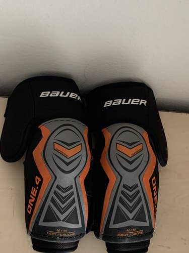Used Bauer Supreme One.4 Elbow Pads SR Med