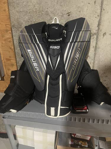 Used XL Bauer  Supreme S190 Goalie Chest Protector