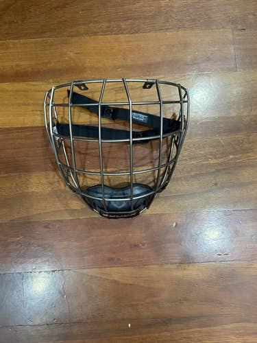 Bauer Reakt Cage