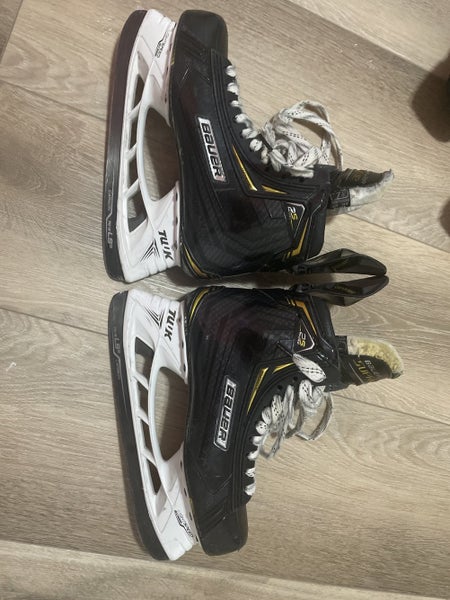 Senior Bauer Regular Width Size 7.5 Supreme 2S Pro Hockey Skates