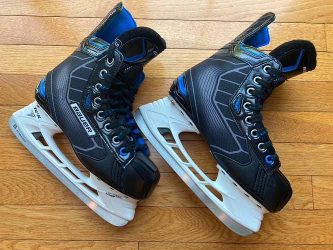 *NEW* Nexus 7000 Hockey Skates Regular Width Junior Size 5