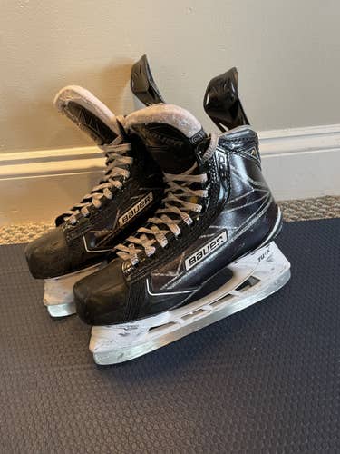 Used Bauer Supreme 1S Skates, size 5.5