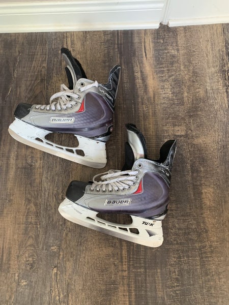 Senior Bauer Regular Width Size 8.5 Vapor X60 Hockey Skates